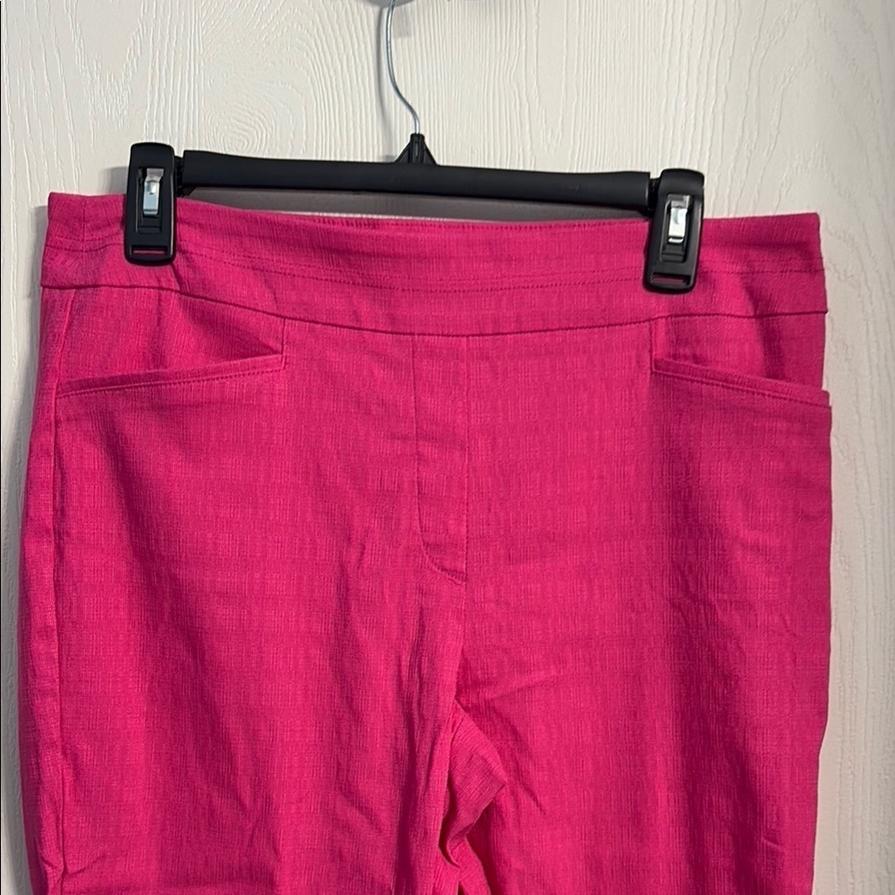 Women's Pink Cropped Pants - Picture 2 of 4